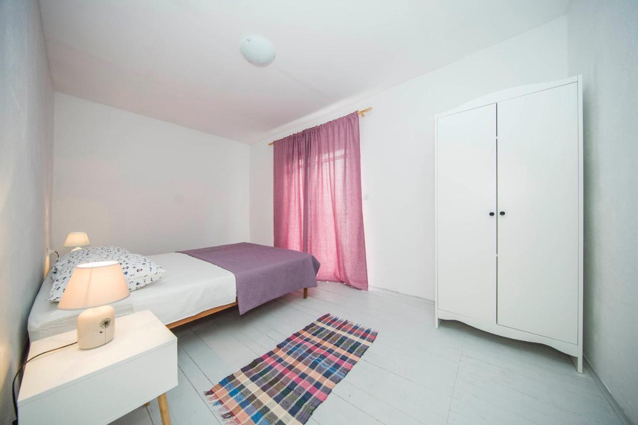 הוילה Gdinj House Sanja מראה חיצוני תמונה